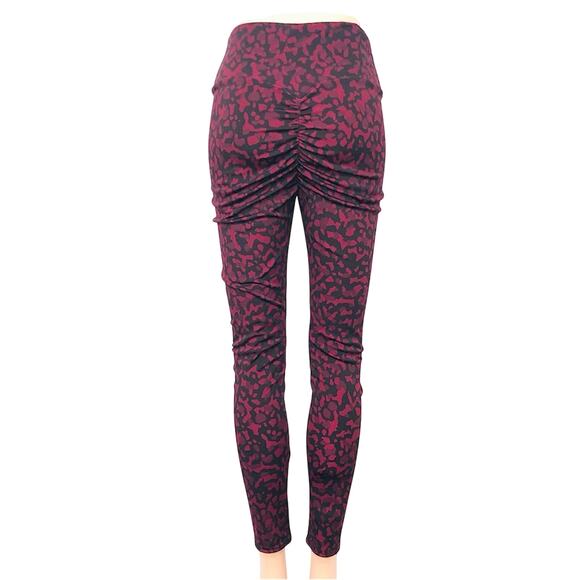 Athletic Red Black Camo Print Racerback Top and Leggings Workout Gym Outfit - Picture 15 of 16